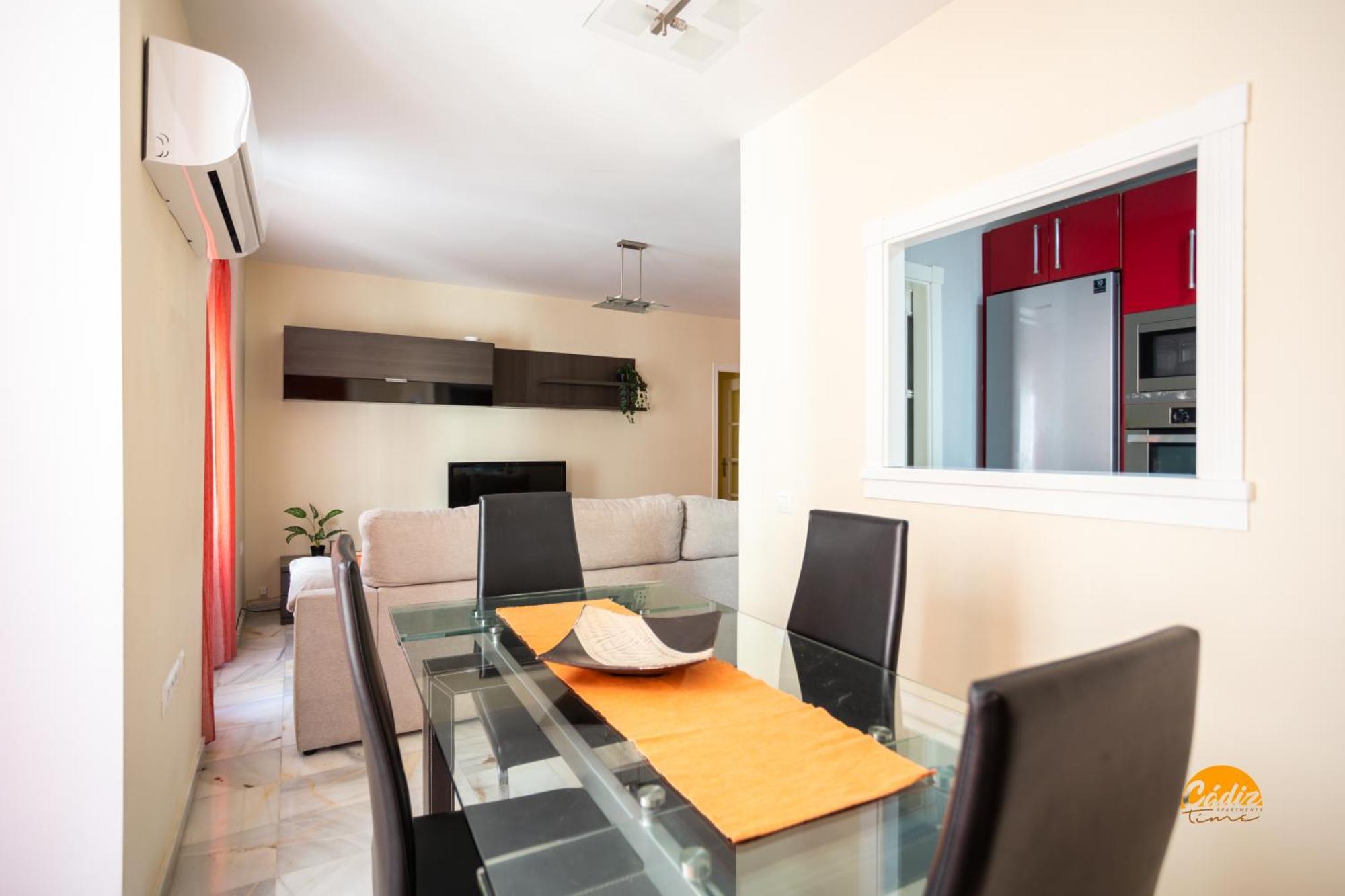 Red Home By Cadiz Time ภายนอก รูปภาพ